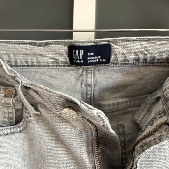 Gap High Rise Vintage Slim Jeans - Picture 3 of 4